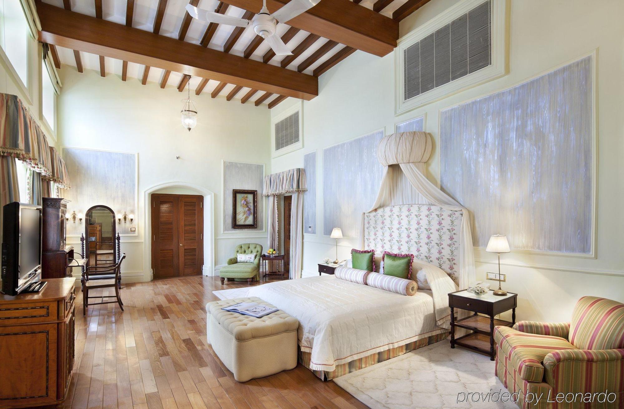 Taj Falaknuma Palace Hyderabad Room photo