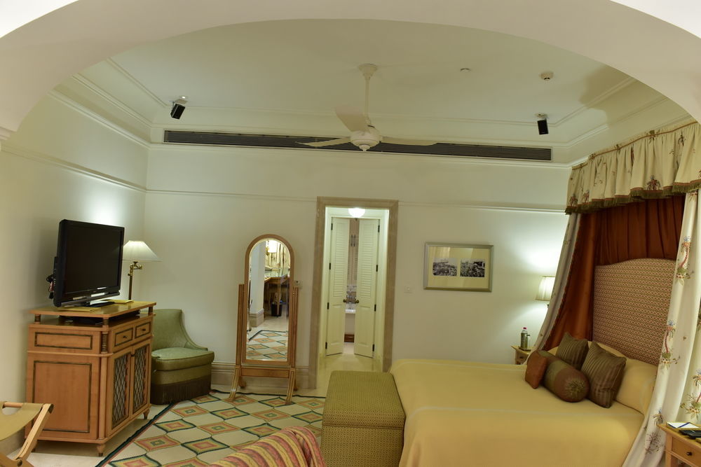Taj Falaknuma Palace Hyderabad Exterior photo