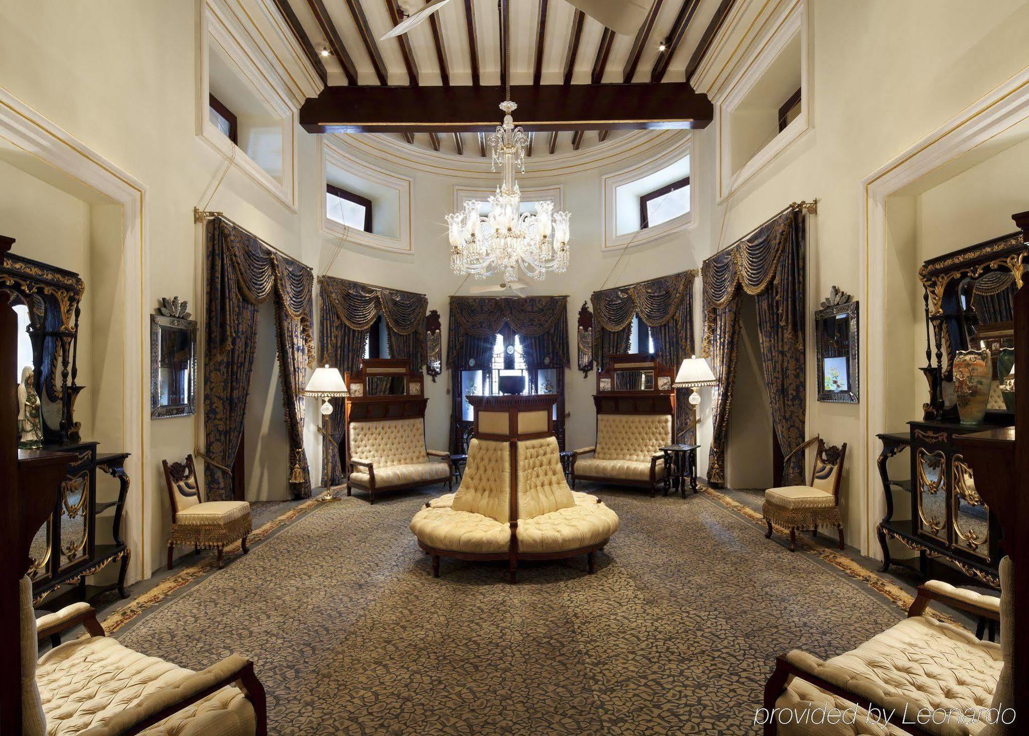Taj Falaknuma Palace Hyderabad Interior photo