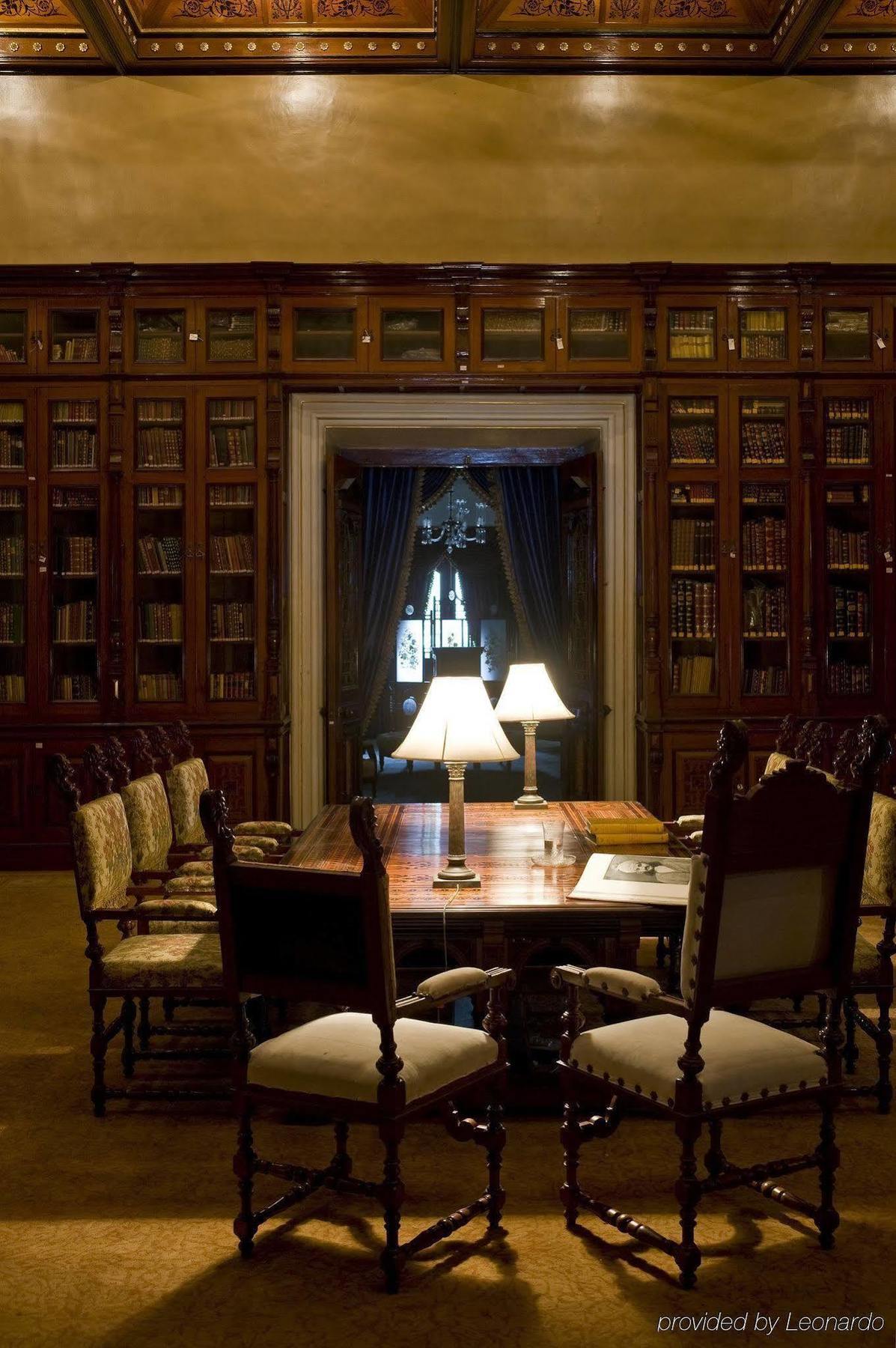 Taj Falaknuma Palace Hyderabad Interior photo